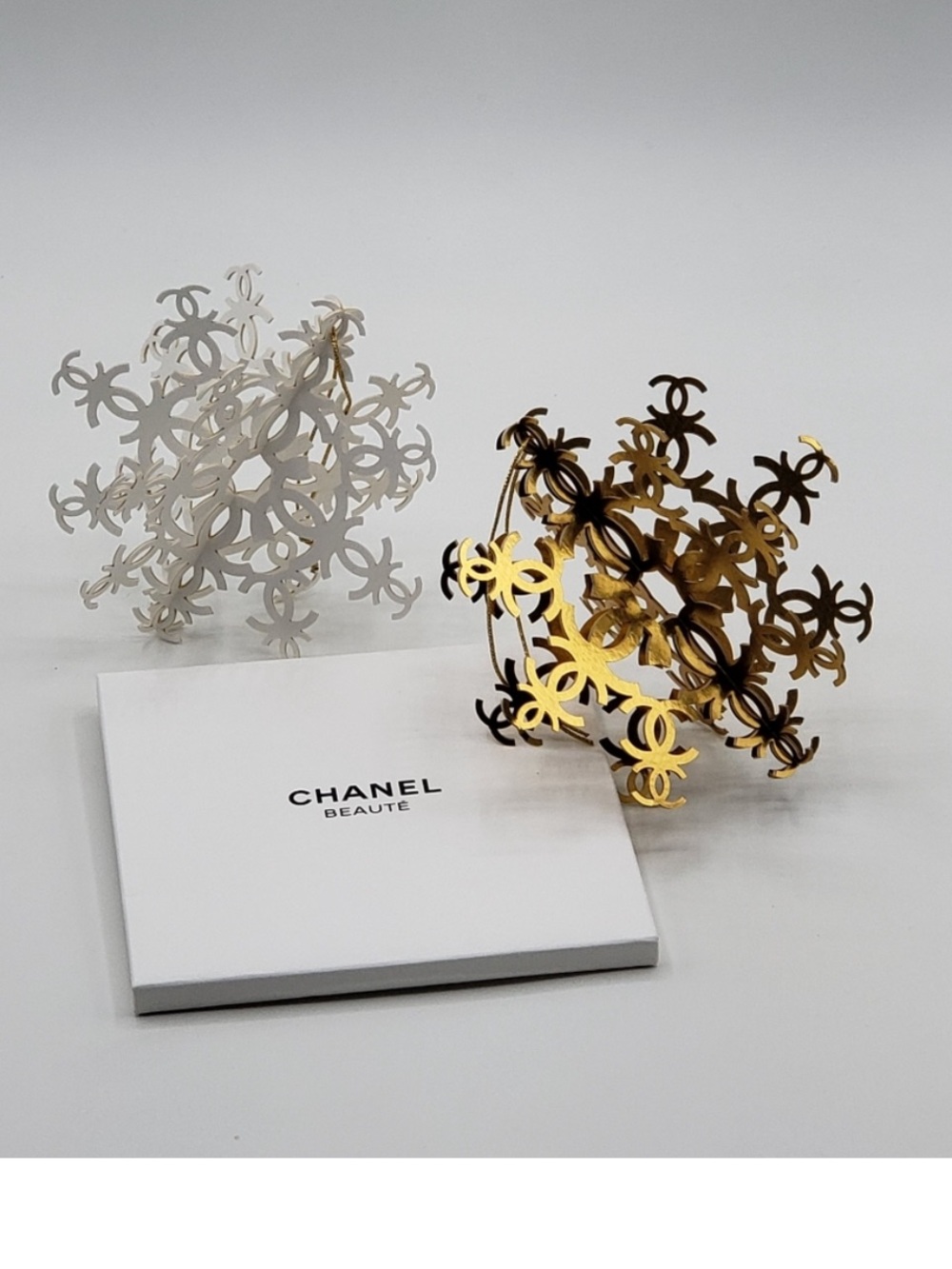 Chanel Xmas Snowflake Ornaments NWOT - Picture 2 of 7